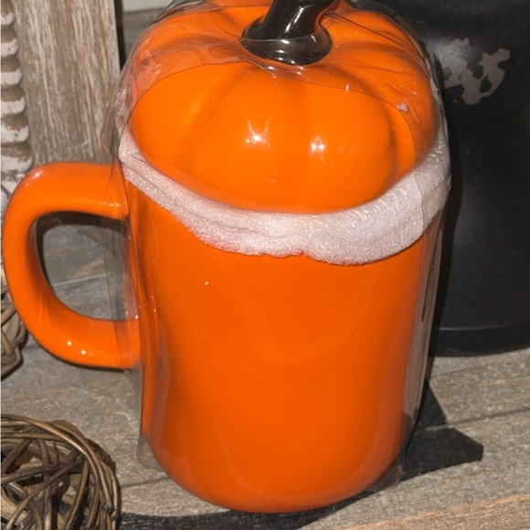 NWT Rae Dunn Orange ‘Happy Halloween’ Coffee/Tea Mug/Cup *OR* ‘TRICK OR TREAT’ - Picture 5 of 11